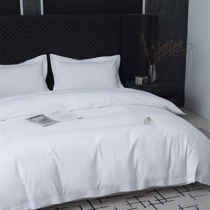 ইকোনমি হোটেলের জন্য 100% পলিয়েস্টার 135gsm ফ্যাব্রিক বেডিং সেট ইকোনমি হোটেলের জন্য 100% পলিয়েস্টার 135gsm ফ্যাব্রিক বেডিং সেট