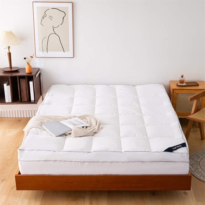 কুইল্ট মাইক্রোফাইবার ফিলিং 40s ডাউনপ্রুফ ফ্যাব্রিক ম্যাট্রেস টপার পরীক্ষা করুন কুইল্ট মাইক্রোফাইবার ফিলিং 40s ডাউনপ্রুফ ফ্যাব্রিক ম্যাট্রেস টপার পরীক্ষা করুন