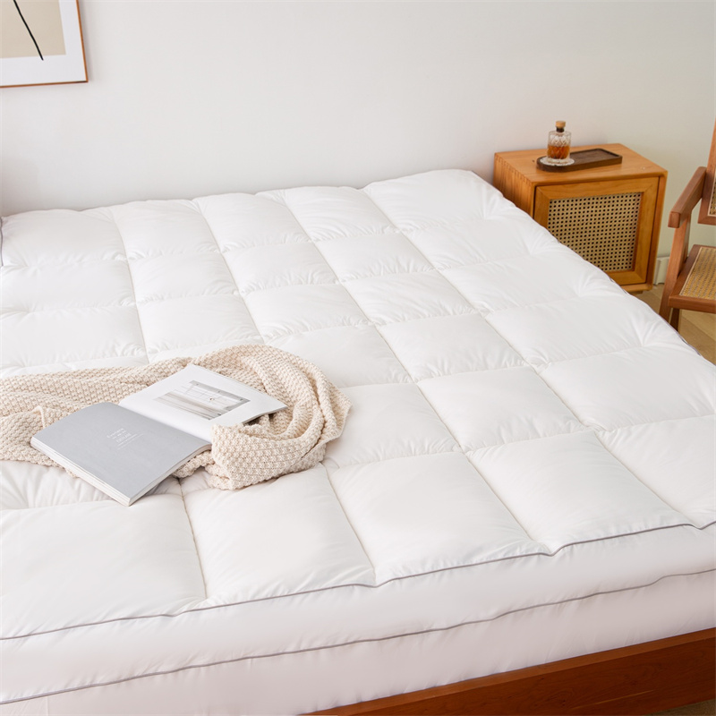 কুইল্ট মাইক্রোফাইবার ফিলিং 40s ডাউনপ্রুফ ফ্যাব্রিক ম্যাট্রেস টপার পরীক্ষা করুন কুইল্ট মাইক্রোফাইবার ফিলিং 40s ডাউনপ্রুফ ফ্যাব্রিক ম্যাট্রেস টপার পরীক্ষা করুন