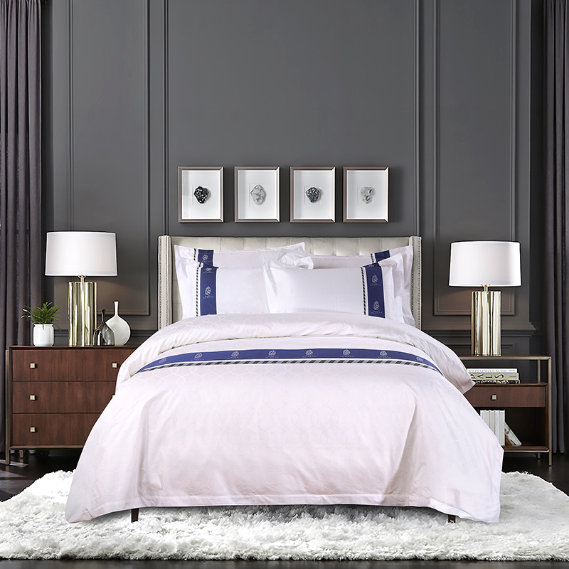 সুতা রঙ্গিন কাস্টমাইজড লোগো 100% কটন বেডিং সেট